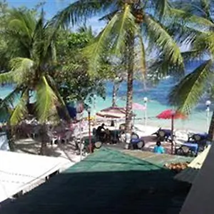 https://aquatica-beach-resort.hotelspanglao.com